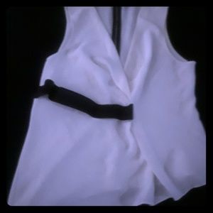 Kenneth Cole bossom blouse  Size XL